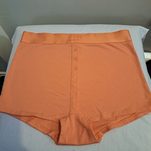 PINK Victoria's Secret Orange Boy Shorts Panties Intimates & Sleepwear Sz M 2 Ea - Picture 3 of 5
